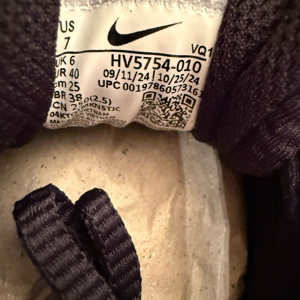 Nike Air Max Nuaxis Men's running shoe | sneakers | men’s size 7 | women’s 8.5 - Picture 7 of 14